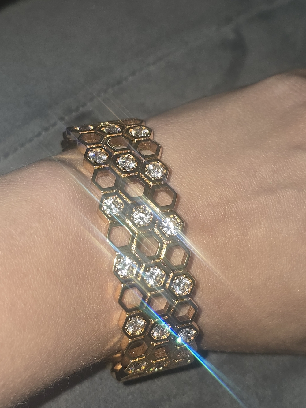 22kgp Dubai Jewelry Gold Honeycomb Bracelet with Clear Crystals - Women Jewelry